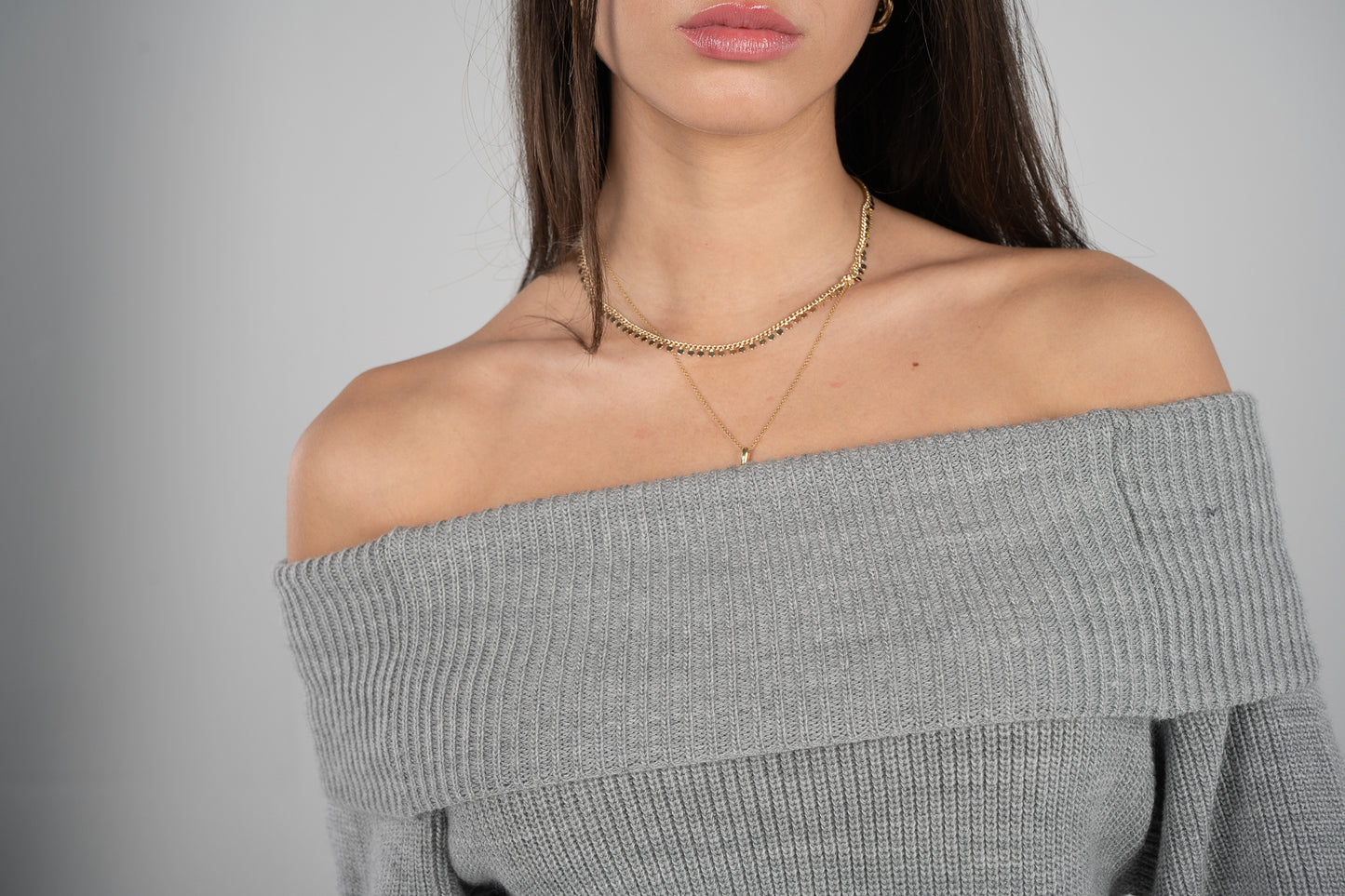 'Nuages' Off-Shoulder Top in Dark Gray