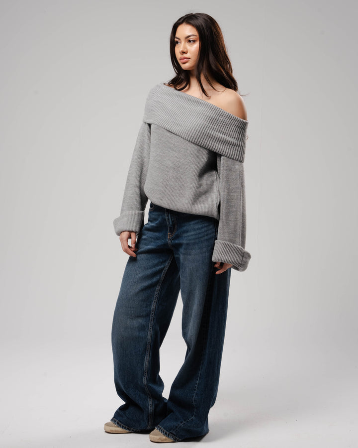'Nuages' Off-Shoulder Top in Dark Gray